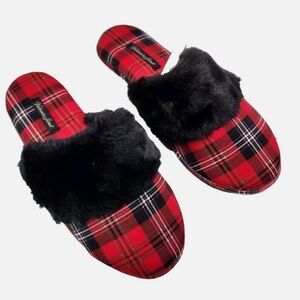 Victoria's Secret Classic Red Black Plaid Holiday Satin/Faux Fur Slippers M 7-8